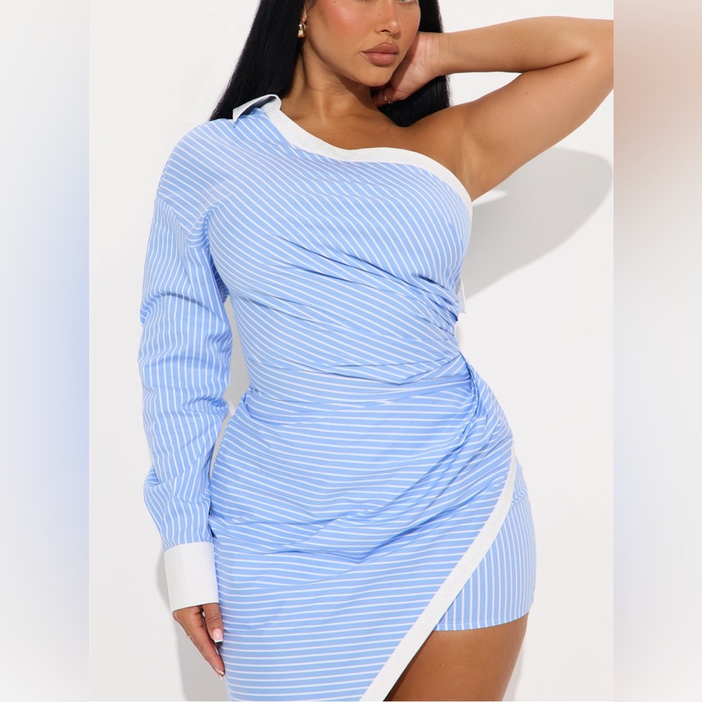 Elegant Blue Striped One-Shoulder Dress